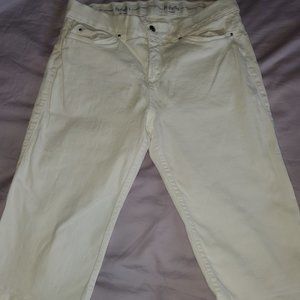 EUC Rafaella Weekend Bermuda Cuffed Capris